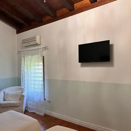 Bednbarchessa לינה וארוחת בוקר