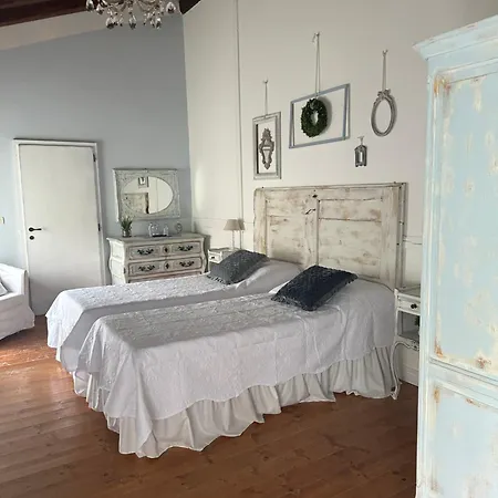 Bednbarchessa לינה וארוחת בוקר פורטוגרוארו