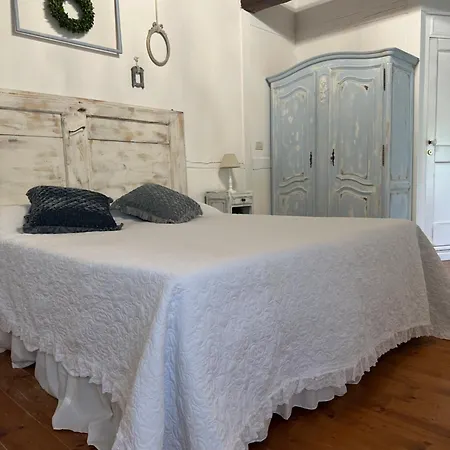 Bednbarchessa לינה וארוחת בוקר פורטוגרוארו