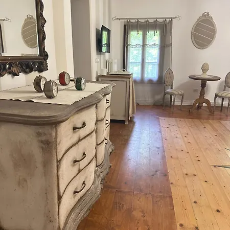 לינה וארוחת בוקר Bednbarchessa 3*