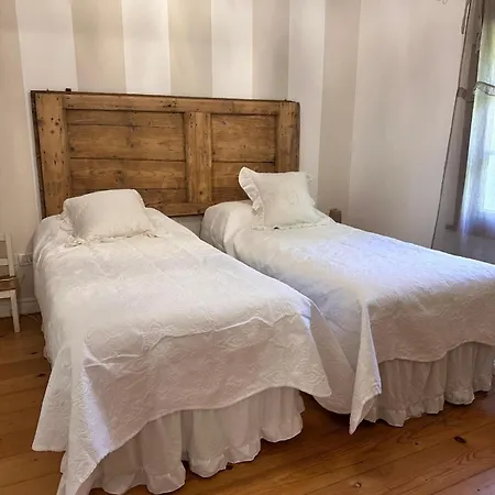 לינה וארוחת בוקר Bednbarchessa 3*