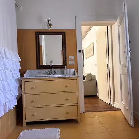 Bednbarchessa 3* פורטוגרוארו