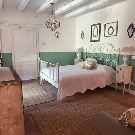 Bednbarchessa 3* פורטוגרוארו